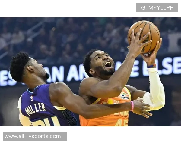 克尼佩尔首节火力全开6中5狂砍16分三分球完美4投全中展现超强状态