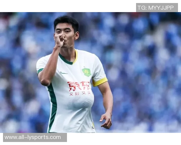 成都蓉城正式签约29岁前锋王子铭上赛季为北京国安打入5球 成都蓉城正式签约29岁前锋王子铭上赛季为北京国安打入5球